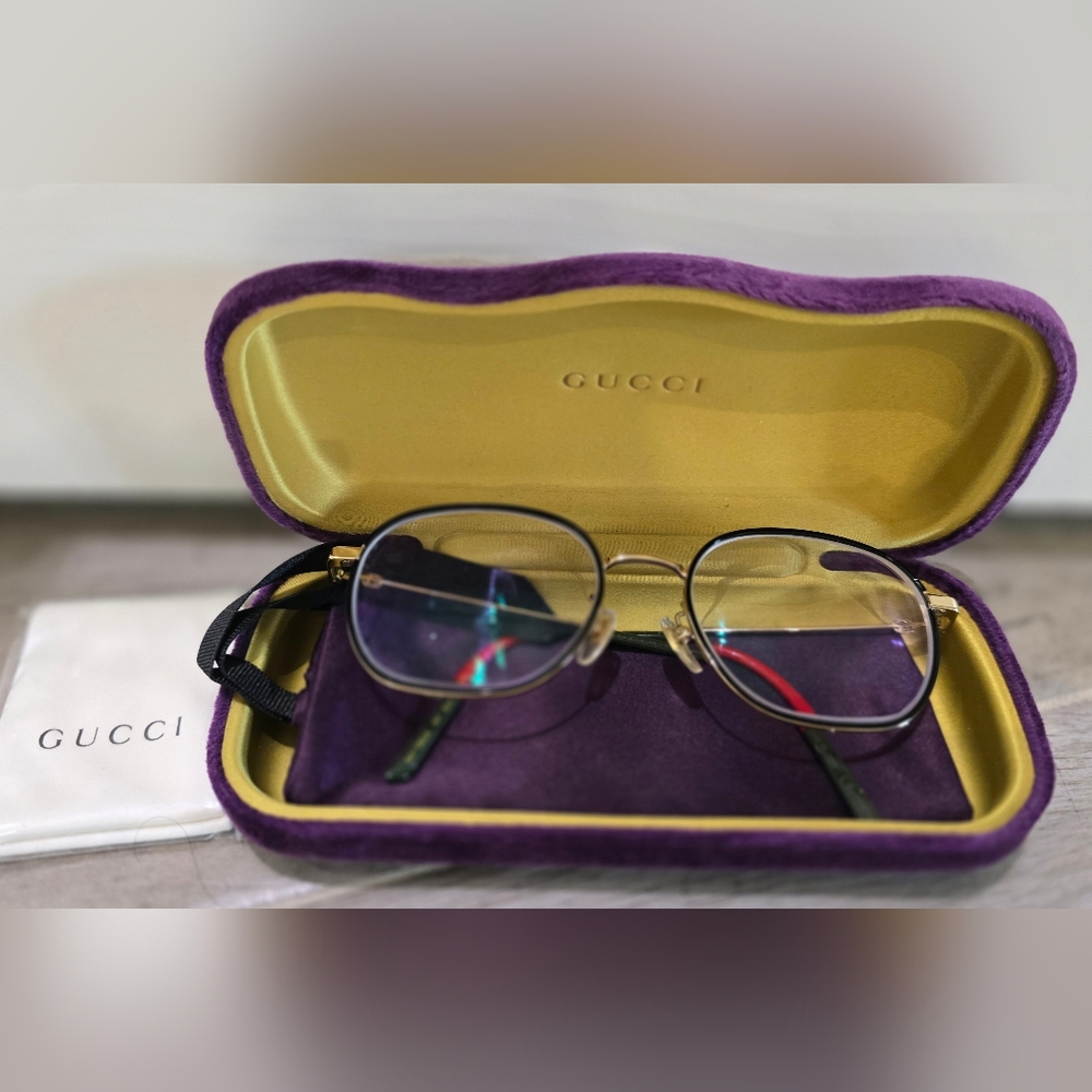 Gucci unisex glasses in Gold and Black Asian Fit